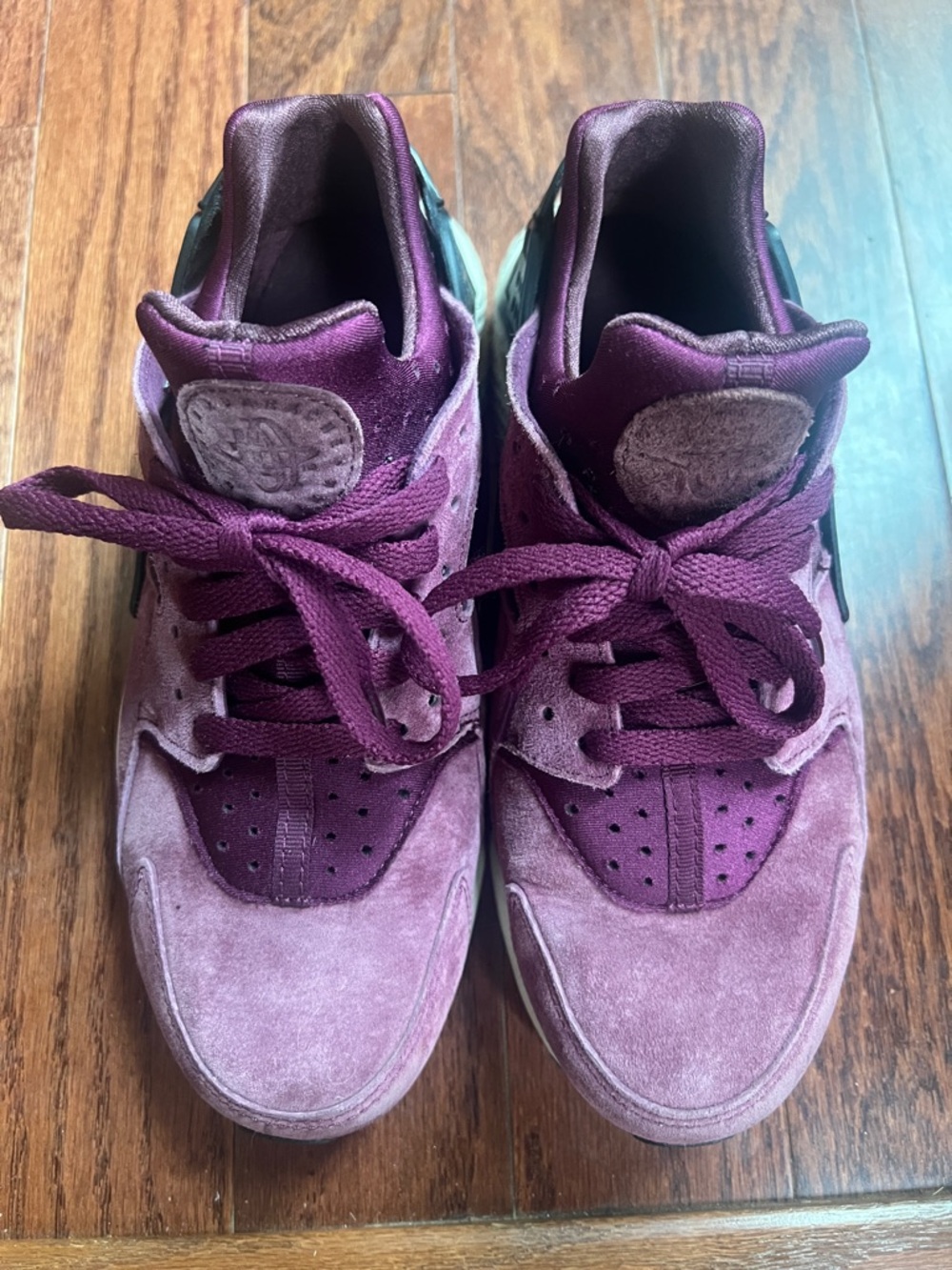 Plum suede huarache 7.5